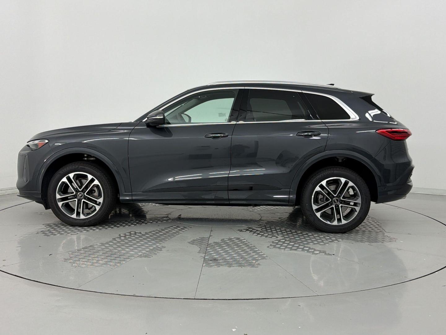 audi new q5 2025 WA11AAGU1S2093595 image audi new q5 2025 WA11AAGU1S2093595 image